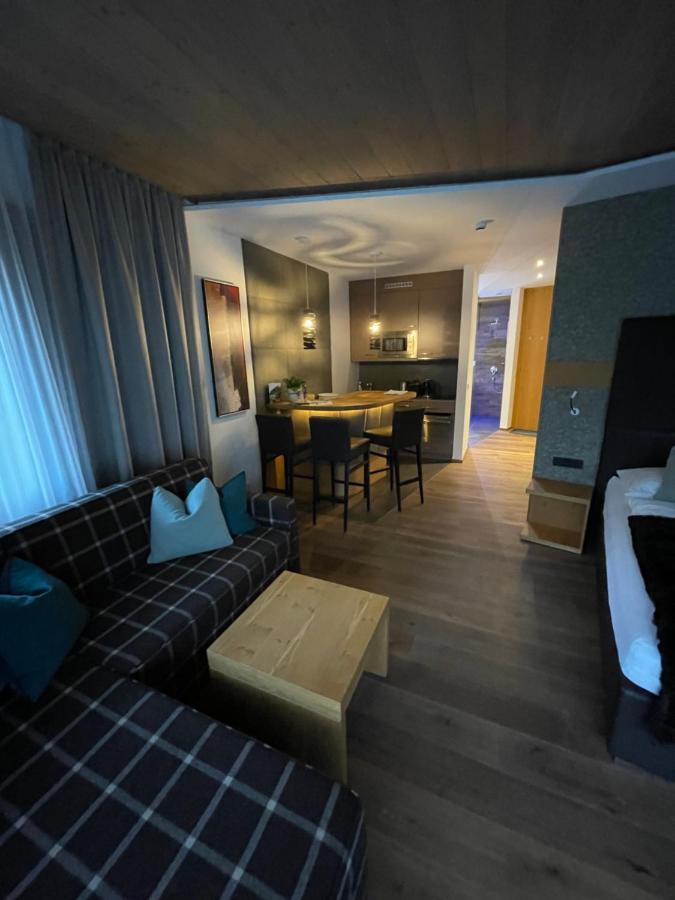 Haus Alt St. Anton Apartment St. Anton am Arlberg Exterior foto