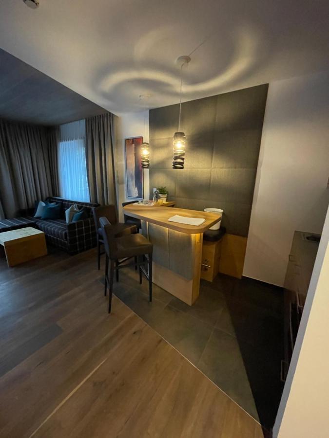 Haus Alt St. Anton Apartment St. Anton am Arlberg Exterior foto